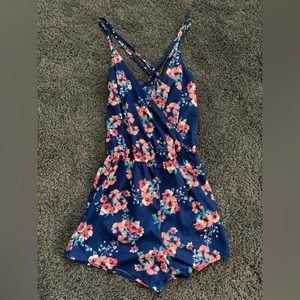 Arizona Blue Floral Romper size small